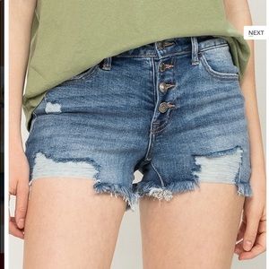 Vervet Size medium denim shorts fit like 27